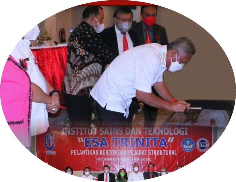 Bupati-Minsel-Hadiri-Launching-Institut-Sains-dan-Teknologi-Esa-Trinita